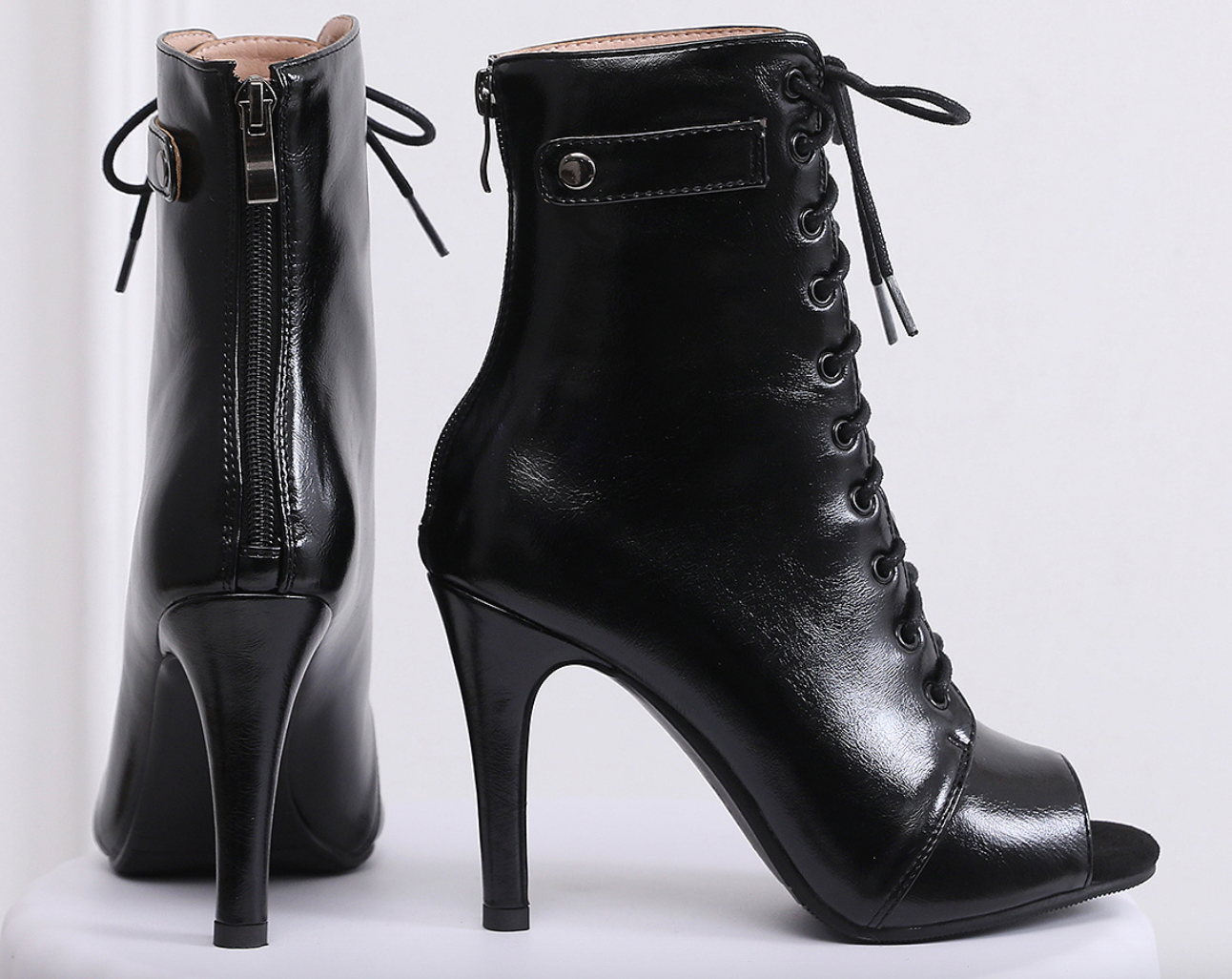 SIGNATURE STRIDE - VIXEN